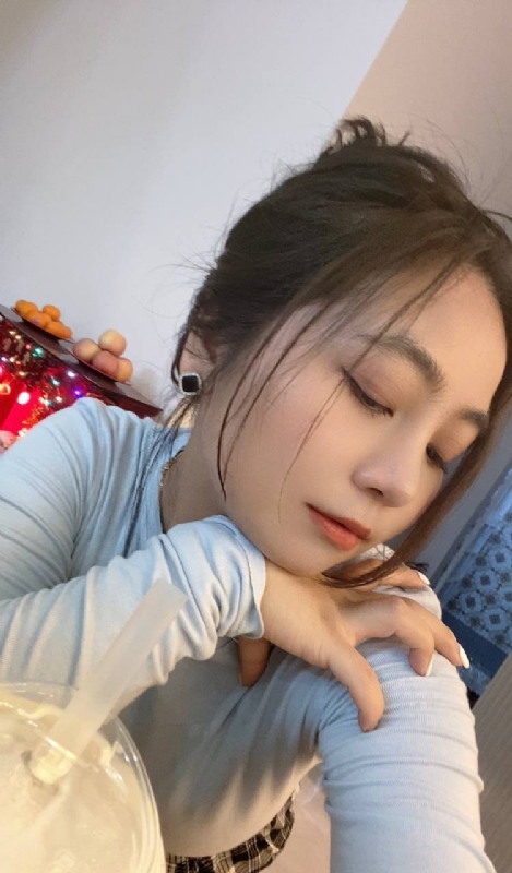 艳秋的第一张照片--厦门婚介网
