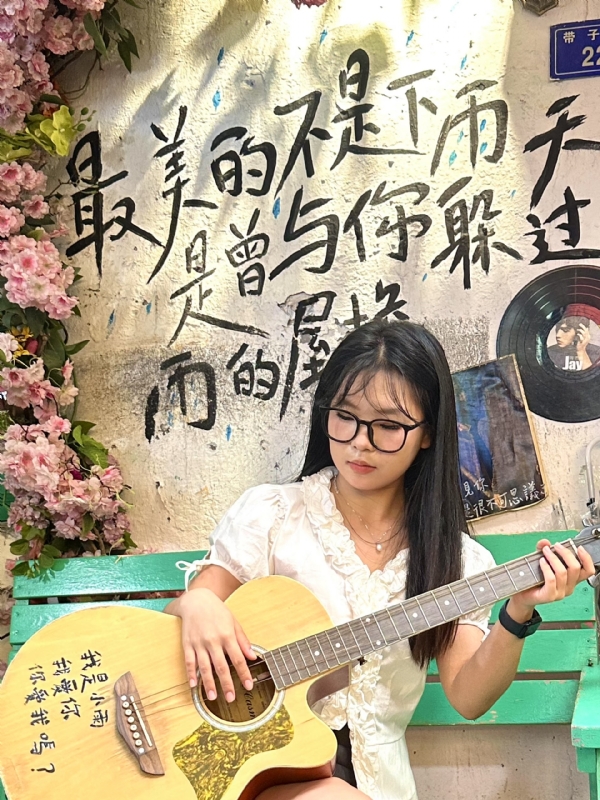 魔仙的第一张照片--厦门婚介网
