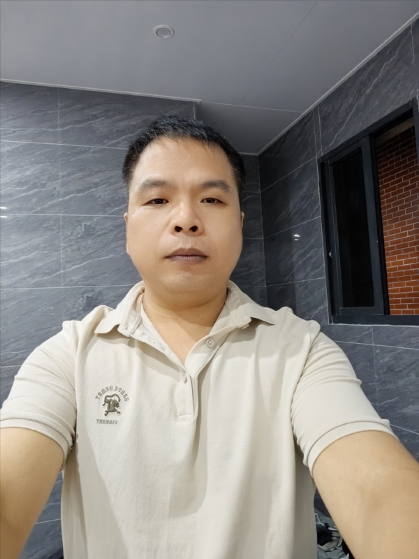 刘两水的第一张照片--厦门婚介网